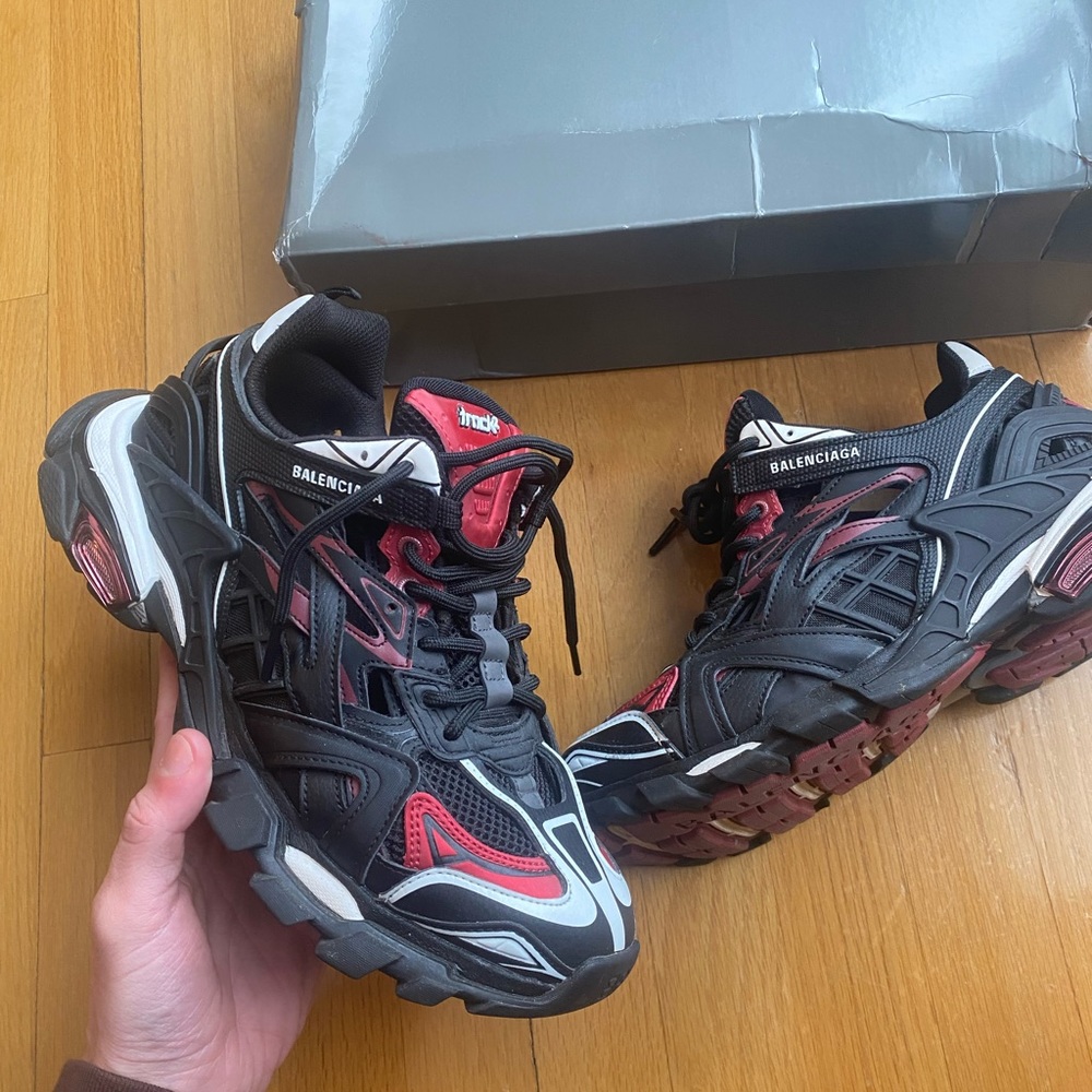 Size men US 9 - Balenciaga Track 2 Shoe Trainer Black Burgundy EU 42